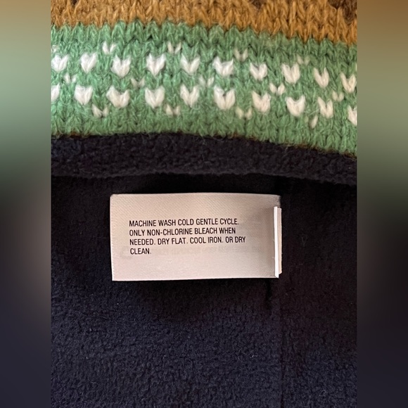 Gap kids beanie. Size: L/XL color: Multi - Picture 9 of 9